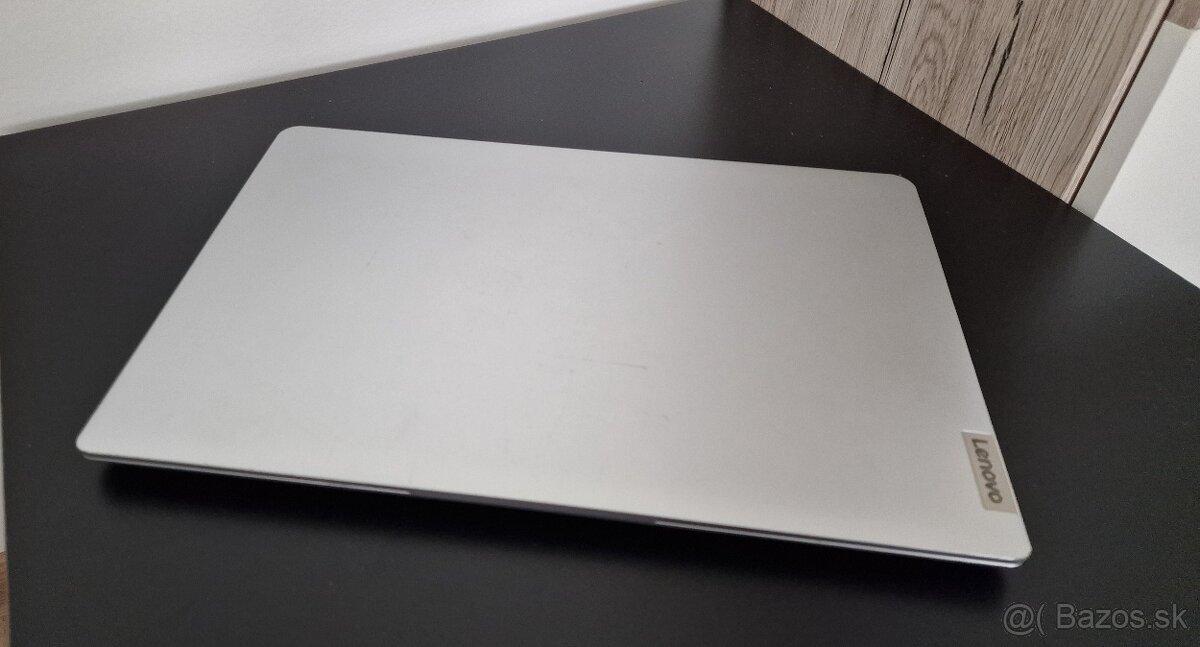 Lenovo ideapad 1 15.6" - 5