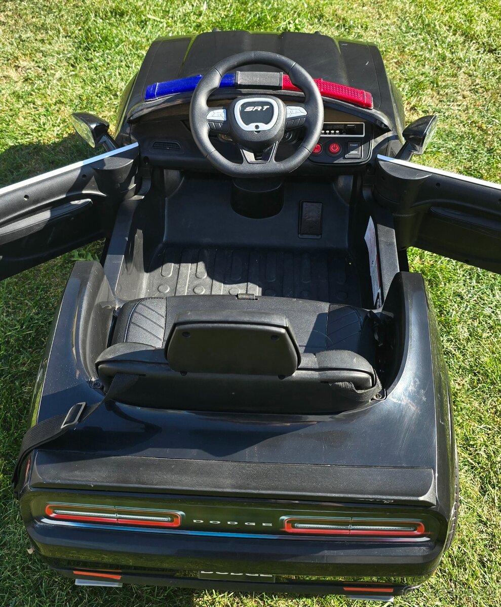 Policajné auto - 5