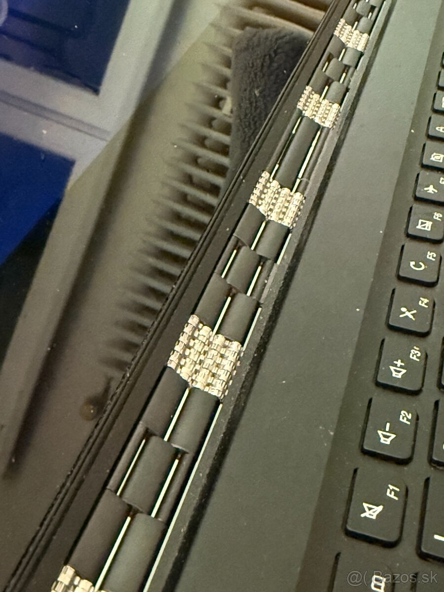 Dotykový notebook Lenovo YOGA 910 13ikb - 5