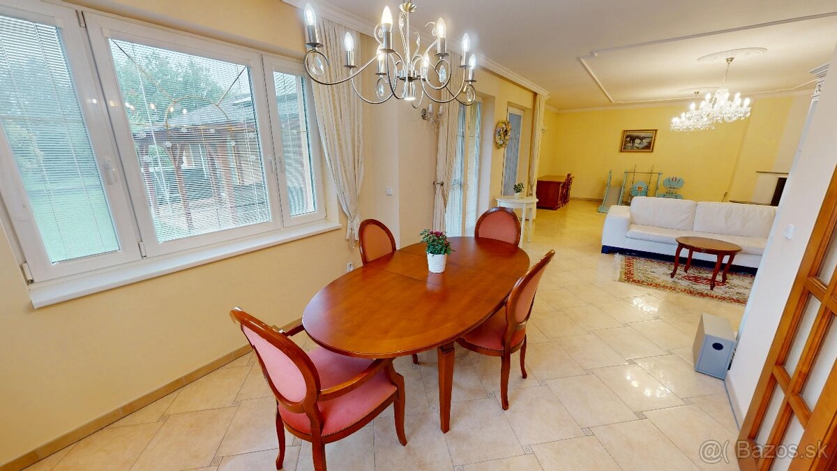 Nadštandardný rodinný dom s wellnesom - 5