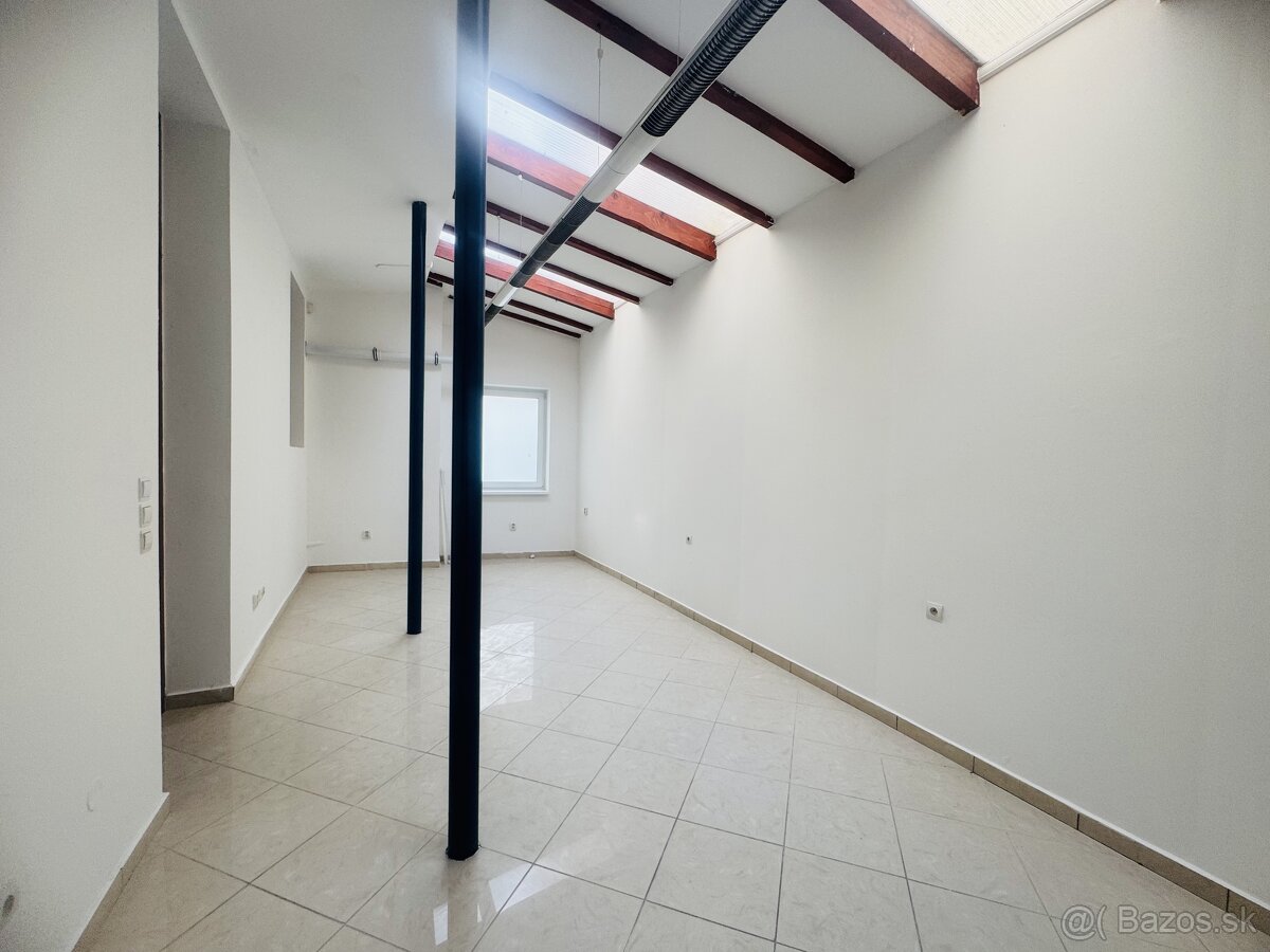 Prenájom reprezentatívnych kancelárií 80 m² v srdci Ži - 5