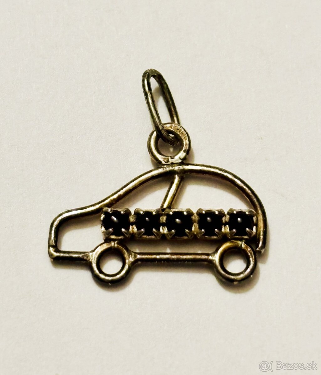 Strieborný náhrdelník s českými granátmi autíčko - 5