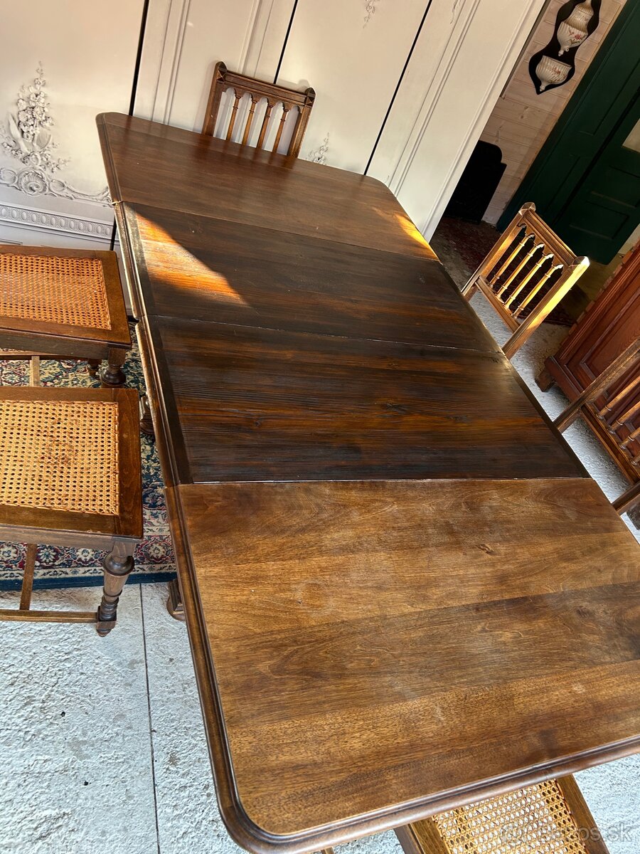 Starožitný celodrevený príborník, stôl 6 stoličiek - 5