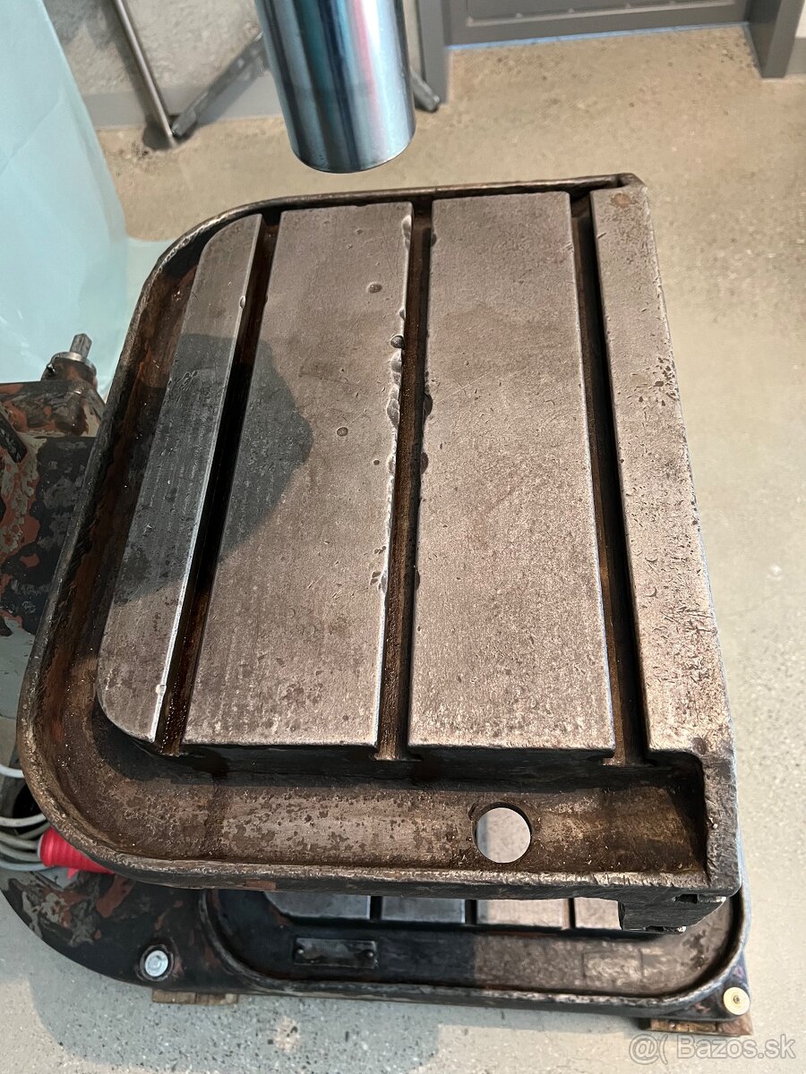 Vŕtačka stĺpová VS32 - 5