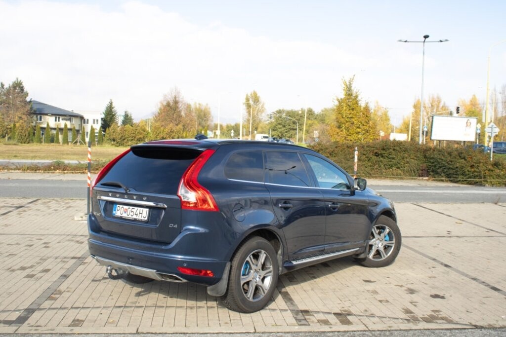 VOLVO XC60 (2015) - 5