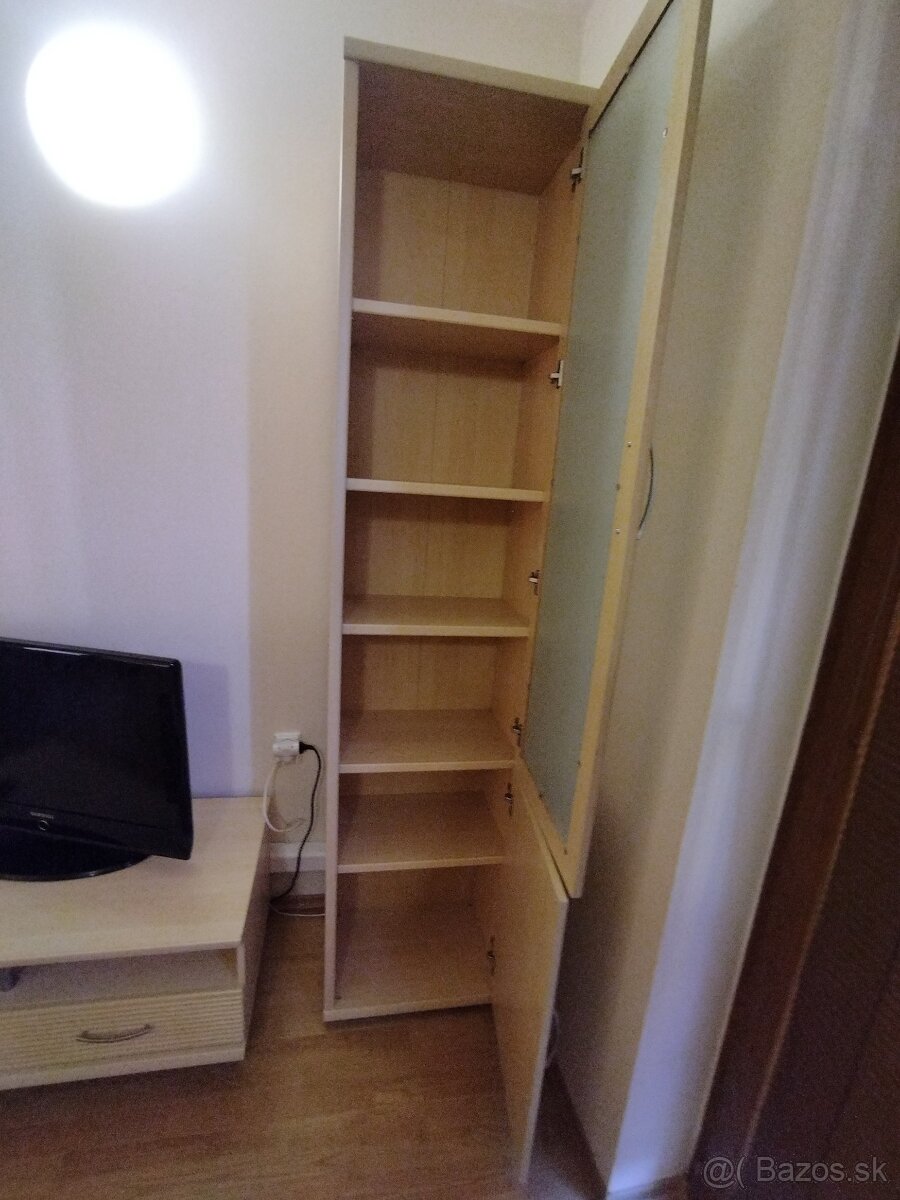 Obývacia zostava - konferenčné stolíky, skrinky - 5