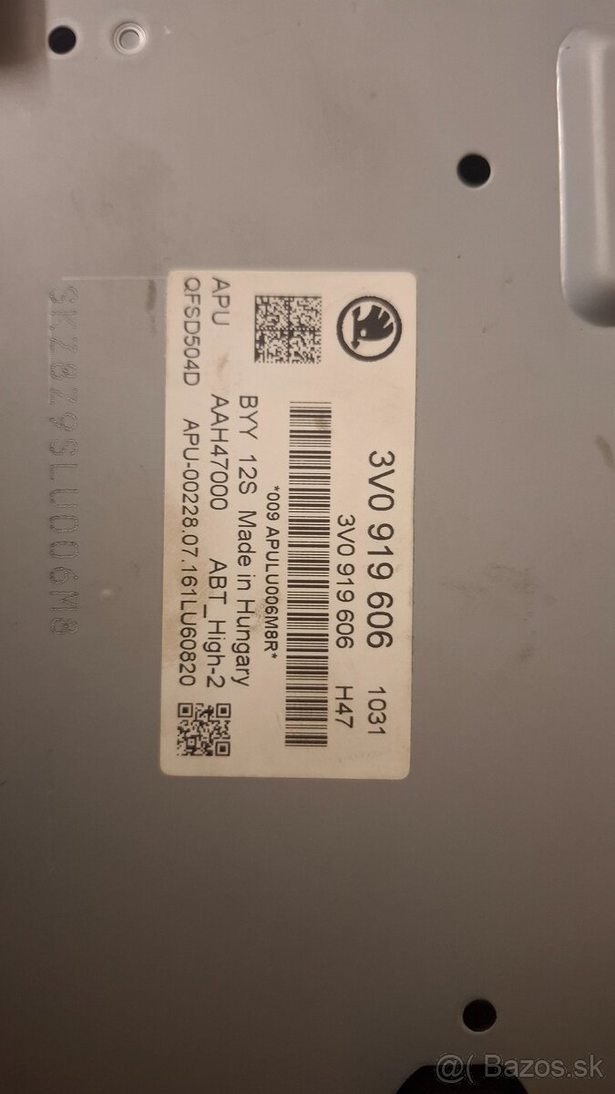 Predám originál rádio Škoda Columbus (Superb 3, 2016) - 5