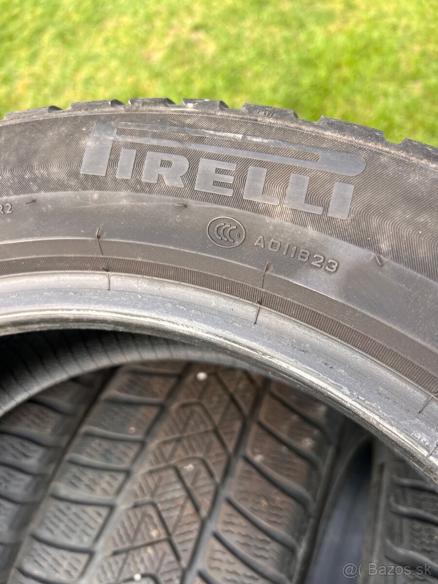 Zimne pneu Pirelli 215/50 R18 - 5