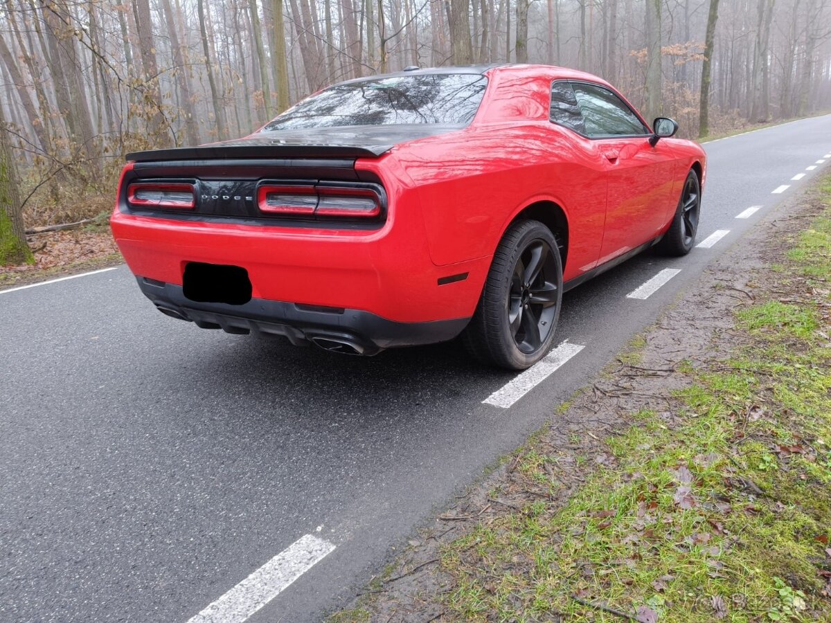 DODGE CHALLENGER R/T 5,7 Hemi 2019 102tis km DPH - 5