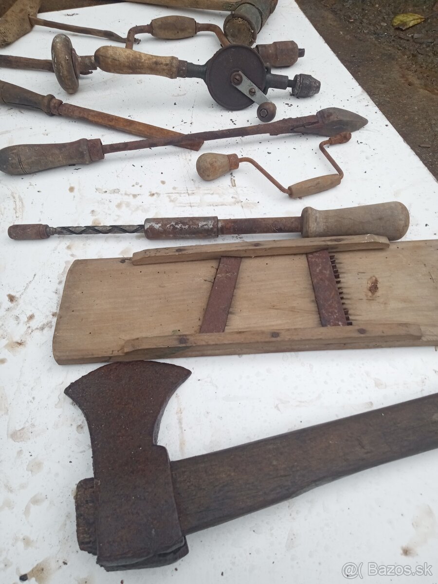 Staré náradie na dekoráciu - 5