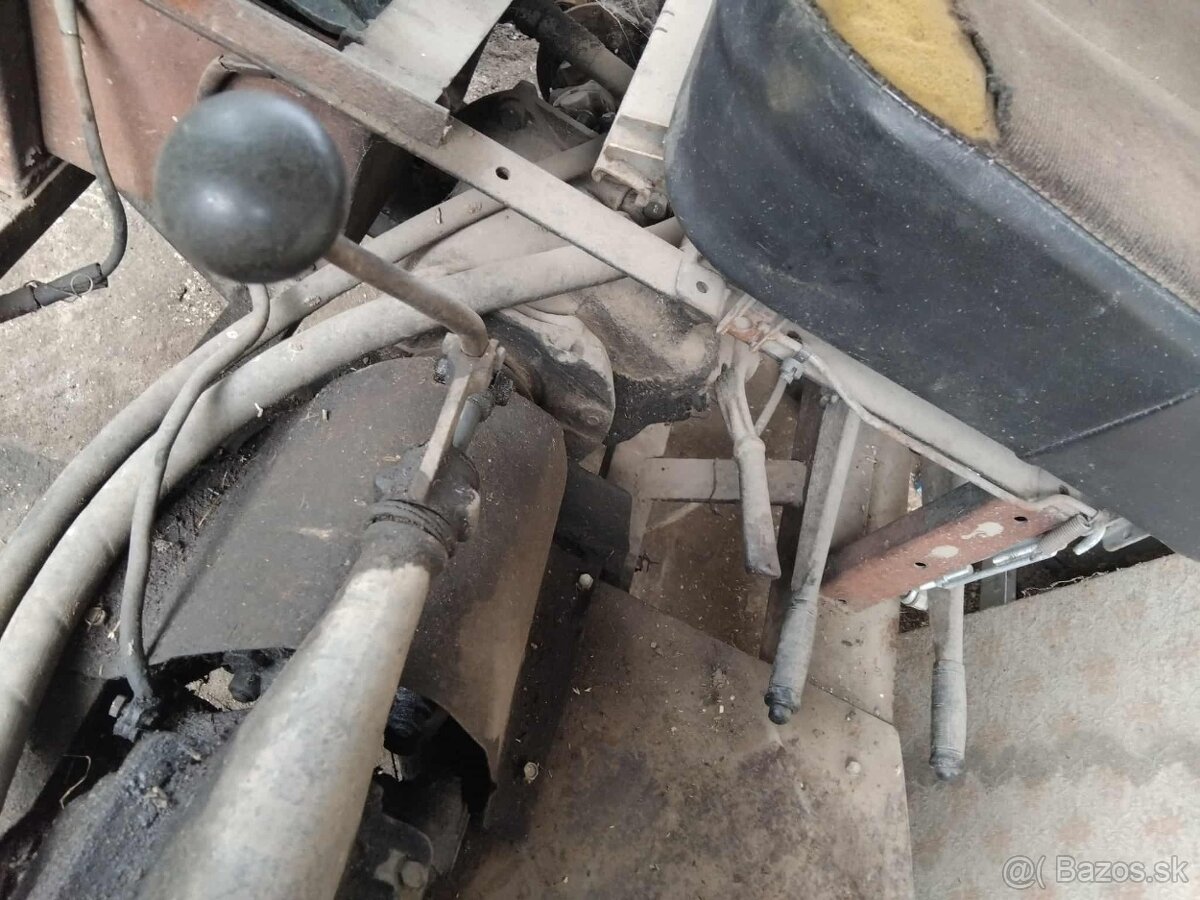 Malotraktor Domacej vyroby 4x4 + 2 pluh a vyoravak zemiakov - 5