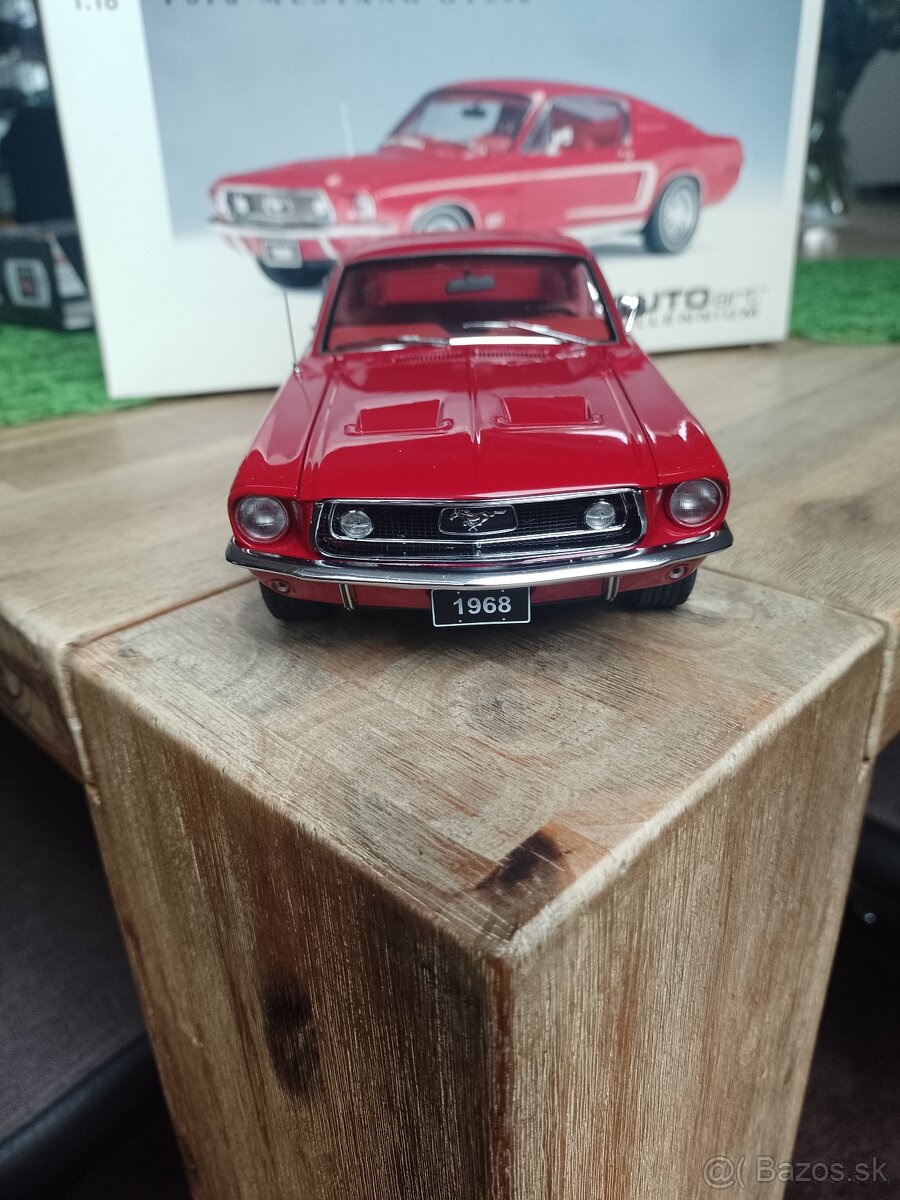 Mustang GT 1968 1/18 - 5