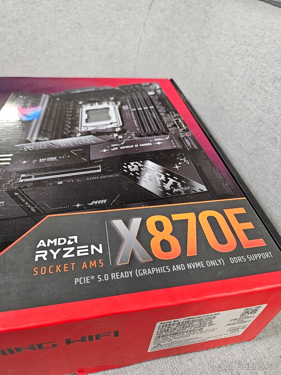 Asus ROG Strix X870E-E Gaming Wifi - 5