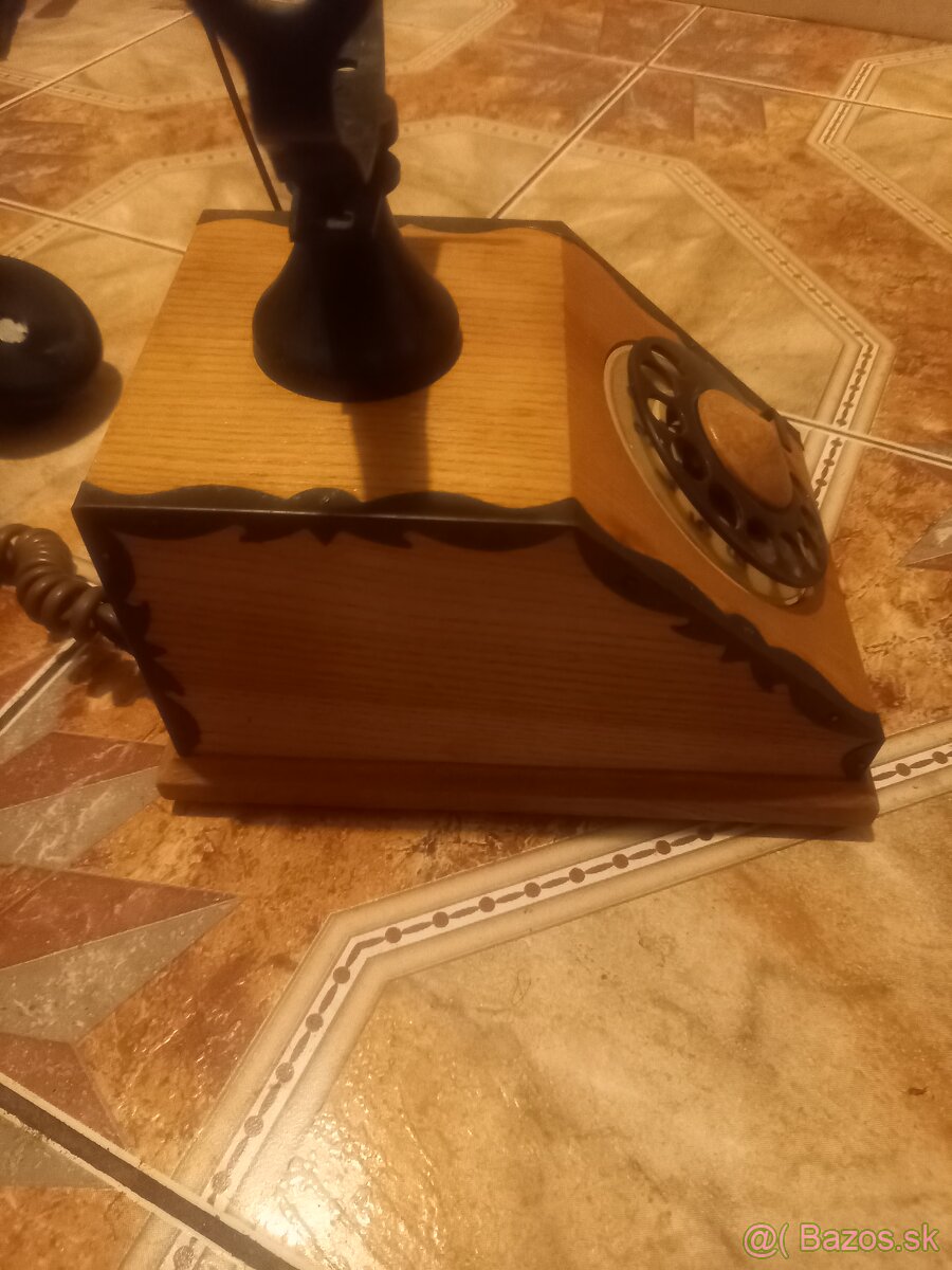 Starožitny telefón tesla - 5