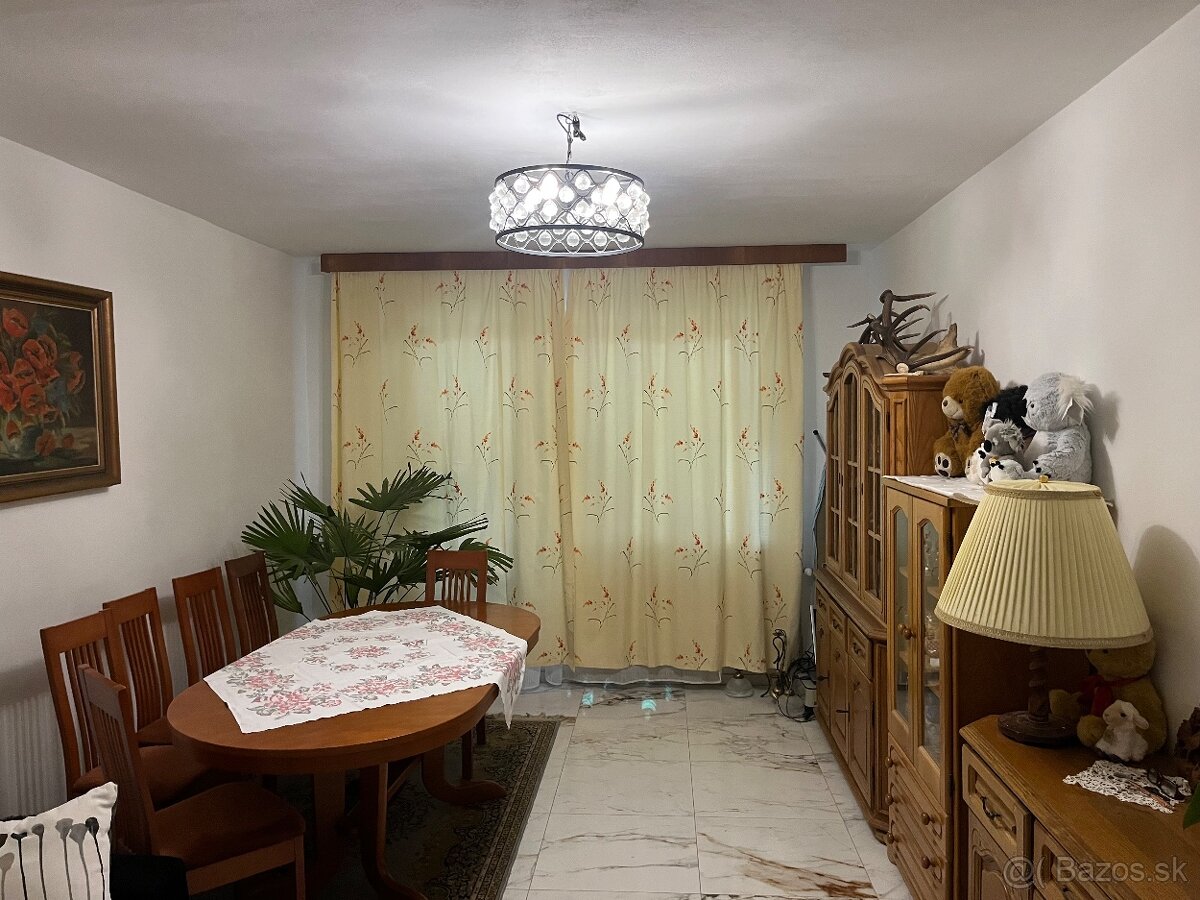 AKCIA Veľký dvojizbový byt s balkónom vo Veľkom Krtisi - 5