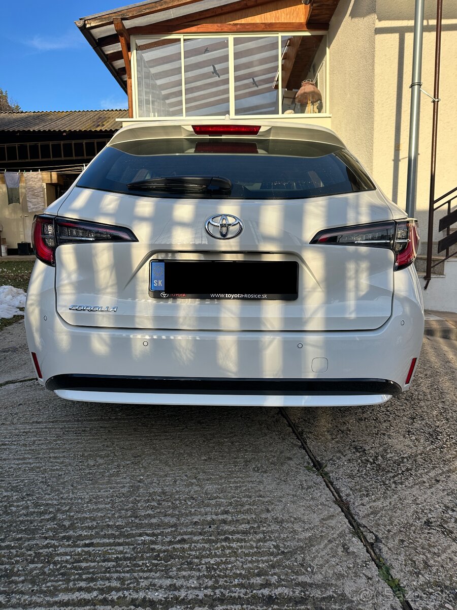 Toyota Corolla - 5