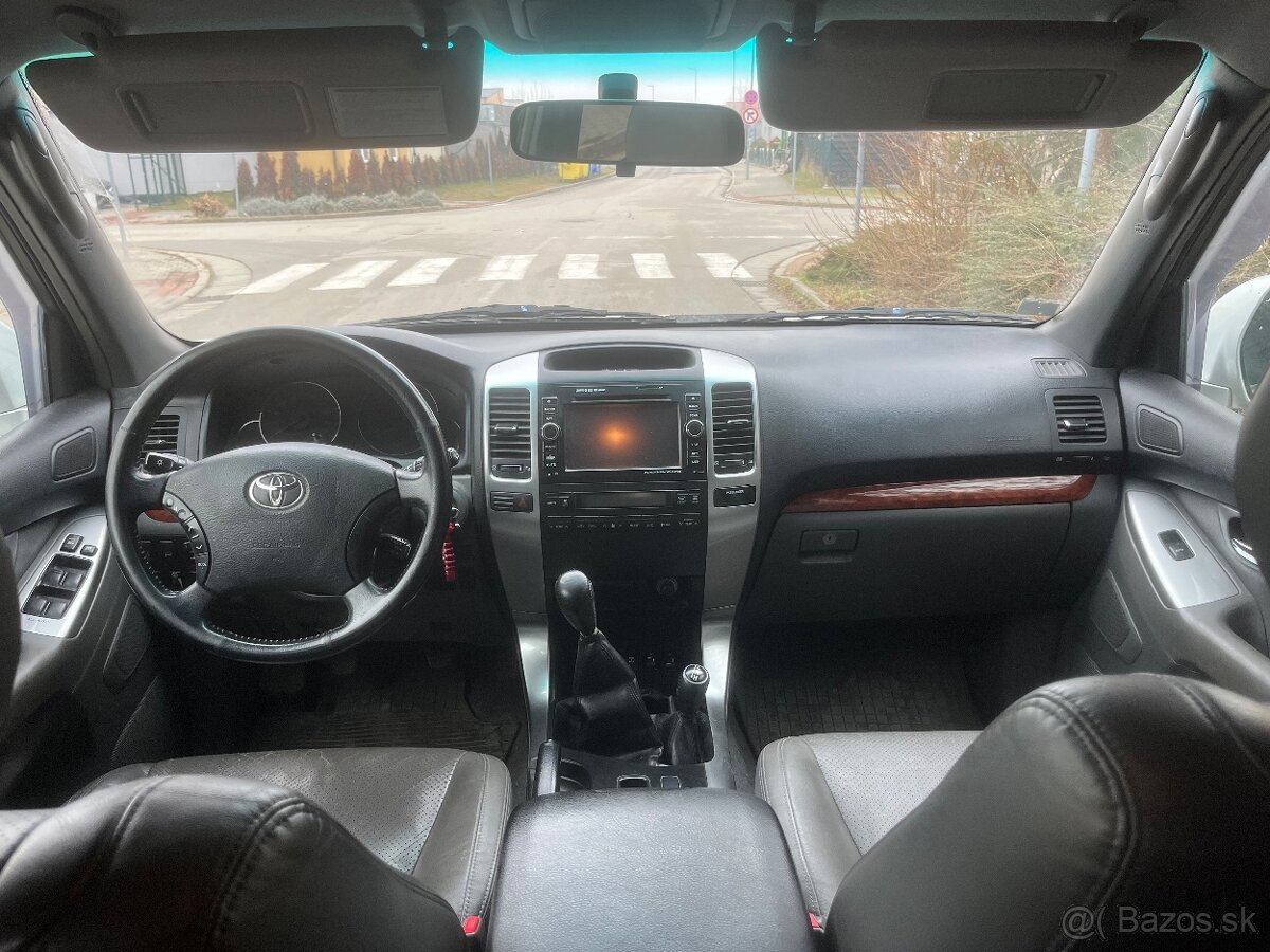 Landcruiser 120 3.0 manual 128kw