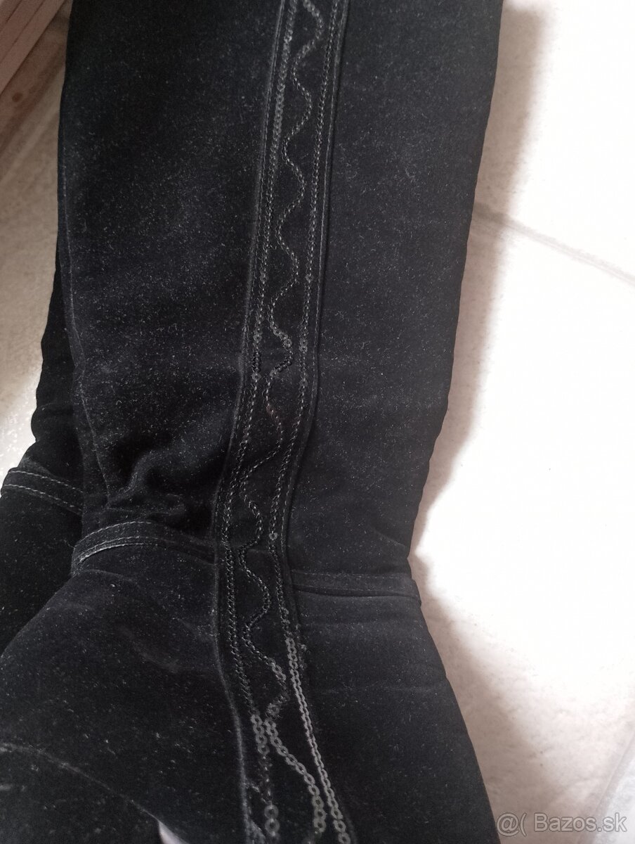 čierne čižmy na opätku č.36 - 5
