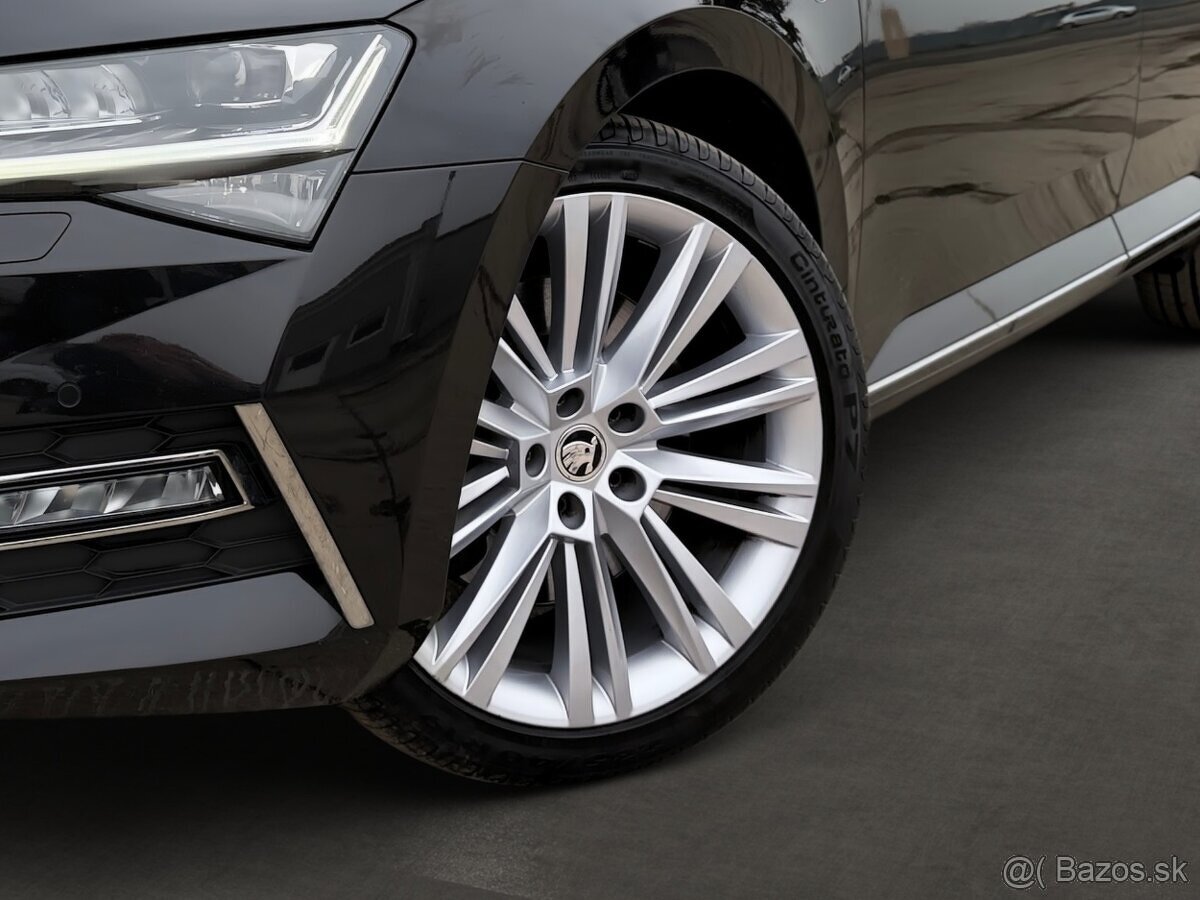 Škoda Superb combi 2.0TSI 4x4 280koní, Laurin&Klement, 2022 - 5