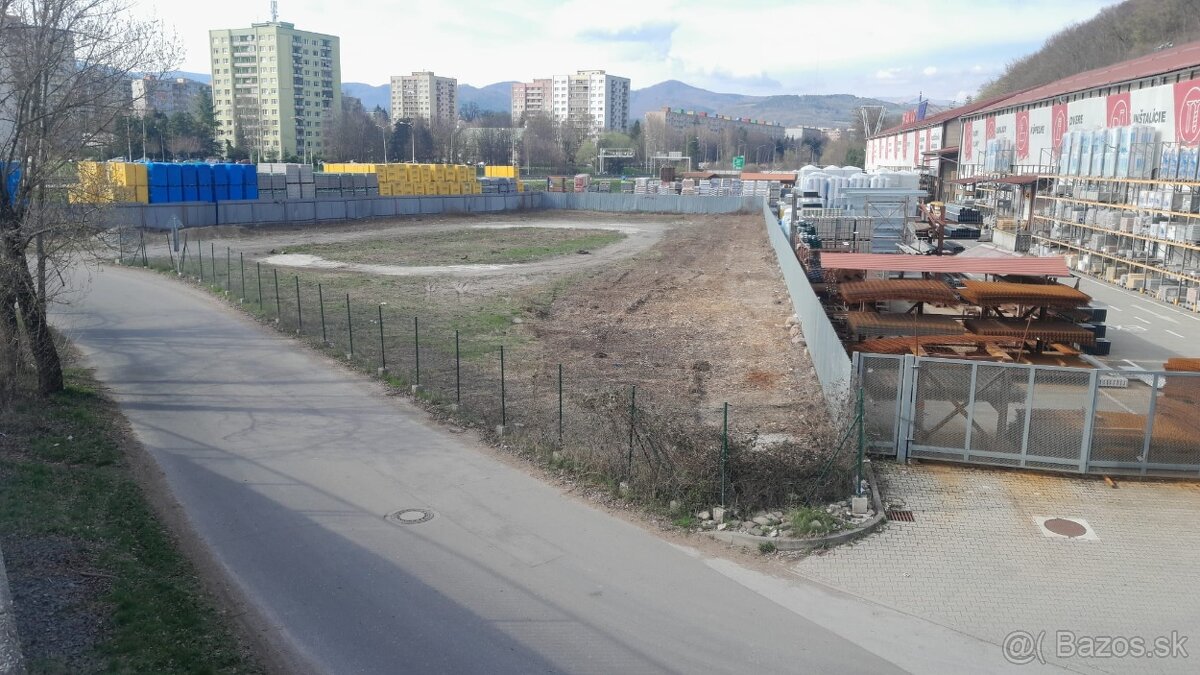 Pozemok do nájmu 2775 m2 blízko centra Banskej Bystrice - 5