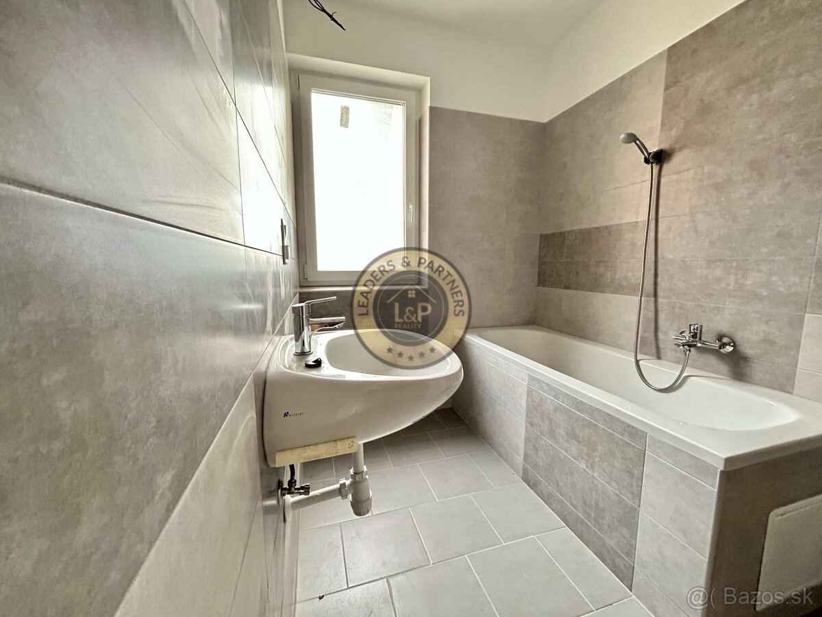 PREDAJ 2izbový byt Bezenye - 5