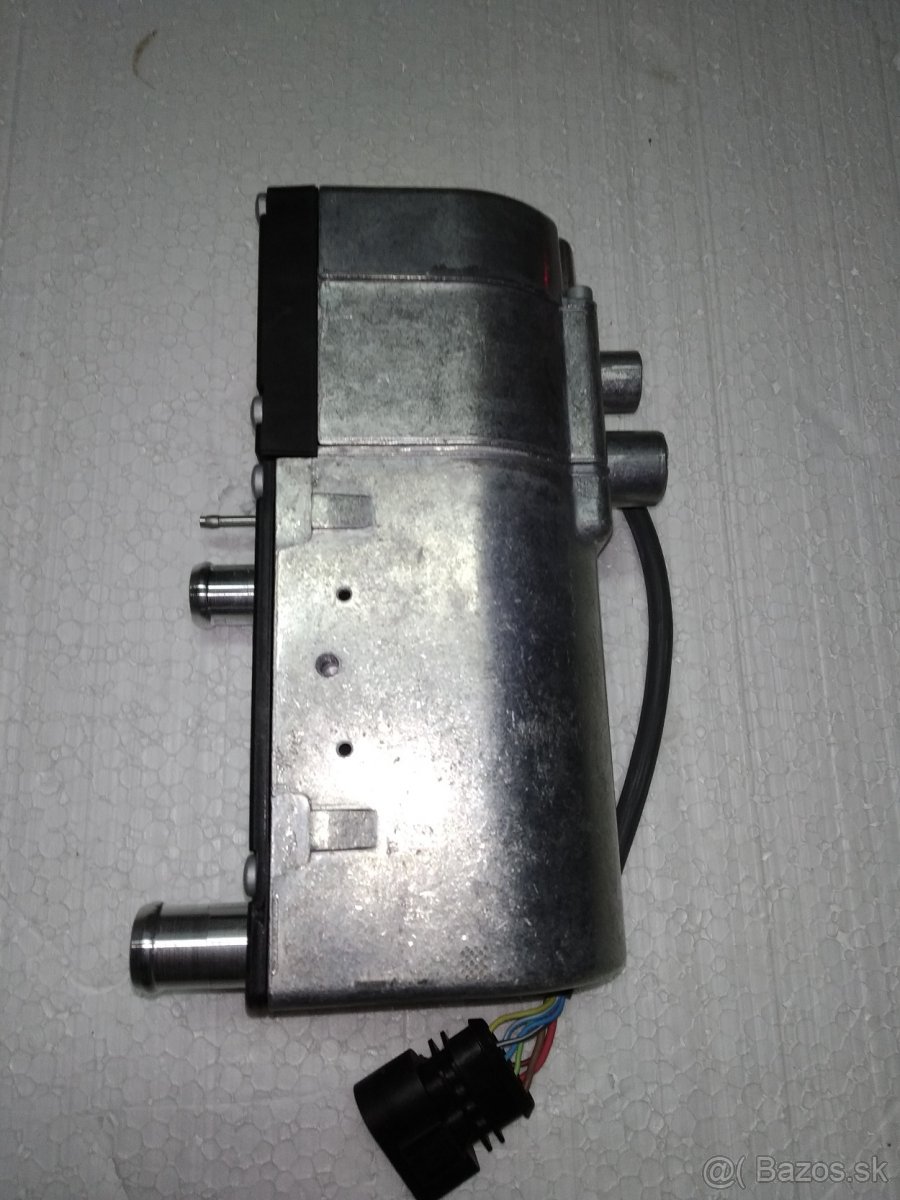 Prihrievač Eberspacher Hydronic D5WZ 12V VW, Ford, Seat - 5