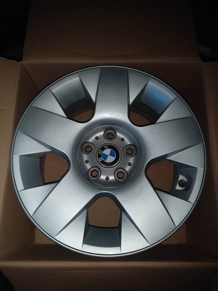 225/55 17 zimné + alu BMW. - 5