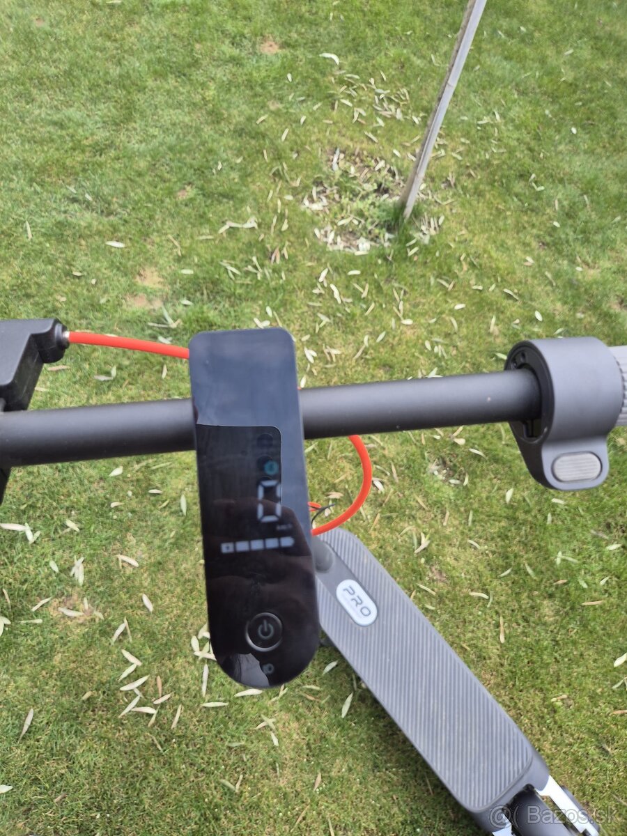 Elektricka kolobezka xiaomi 5pro - 5