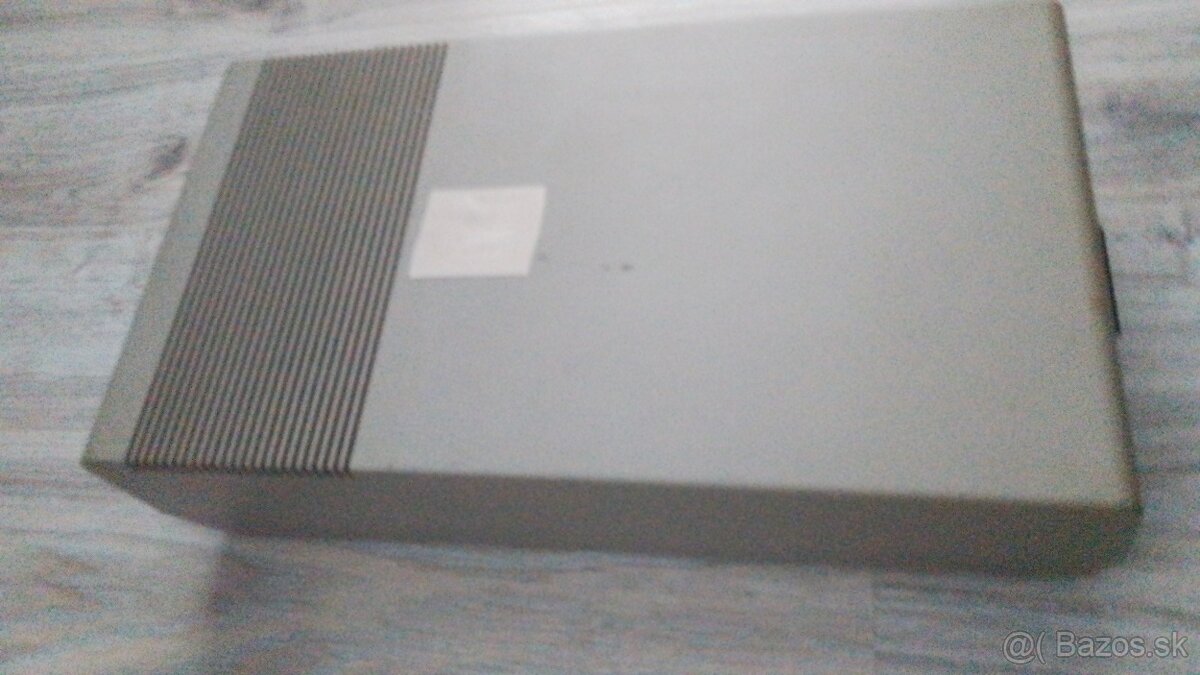 Prodám disketovou mechaniku pro počítač Commodore C64 Floppy - 5
