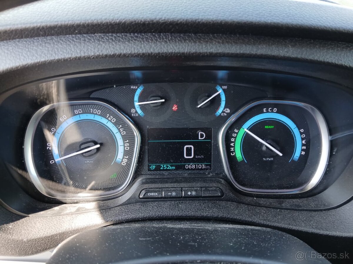Peugeot Expert Premium L2 75 kWH - 5