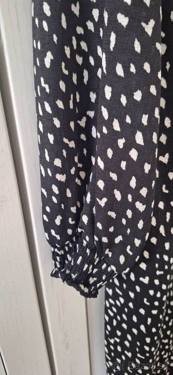 Predám šaty v.44/46 - 5