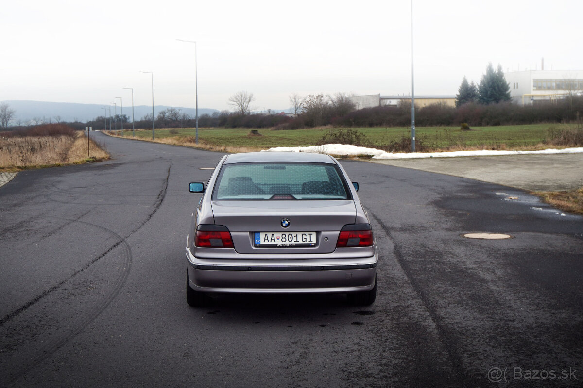 BMW 528i E39 - 5