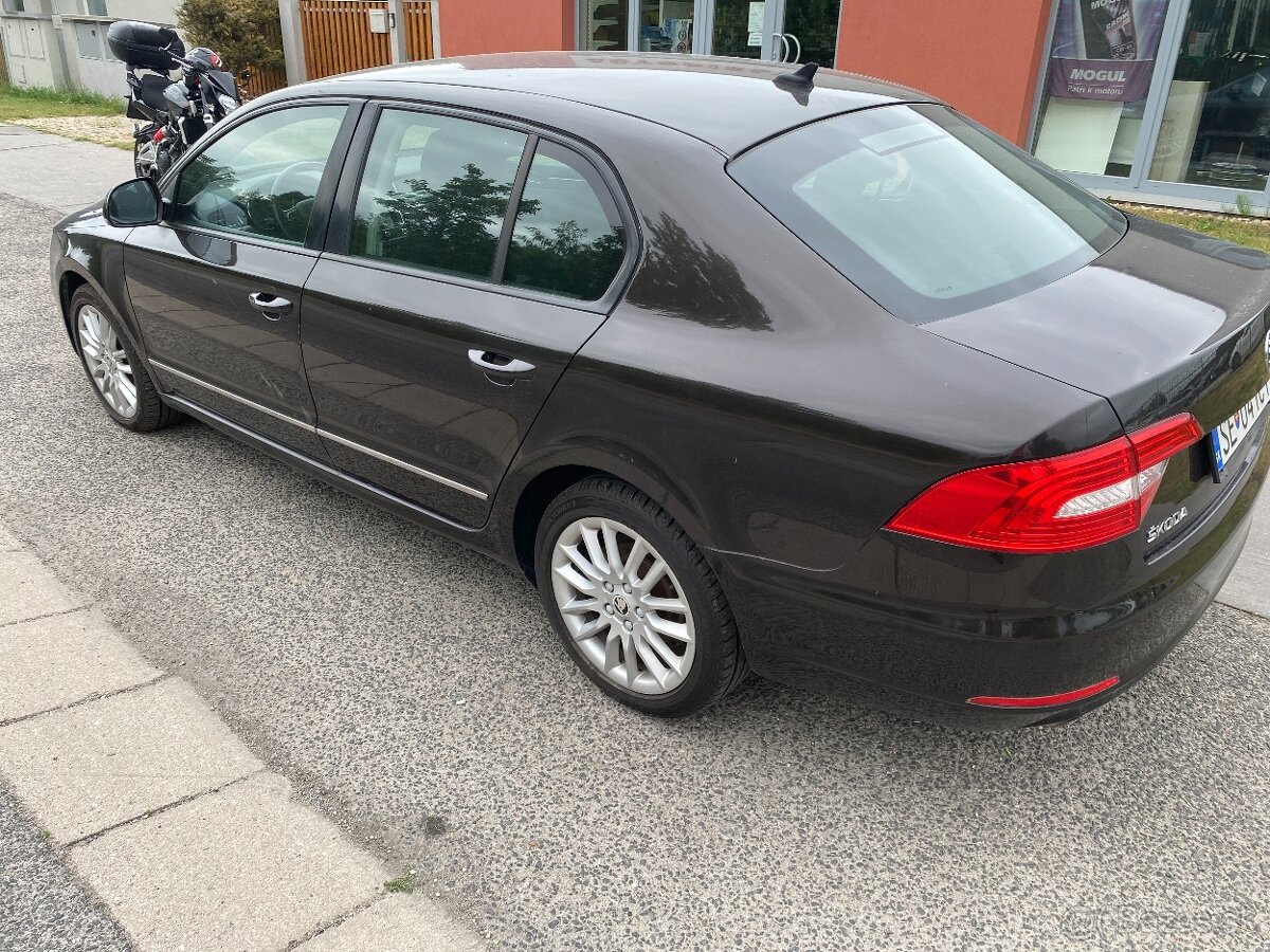 Škoda Superb 1.6 TDI CR DPF Ambition - 5