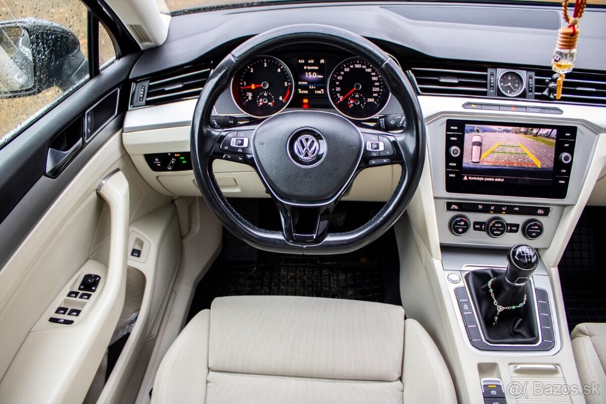 Volkswagen Passat Variant 1.6 - 5