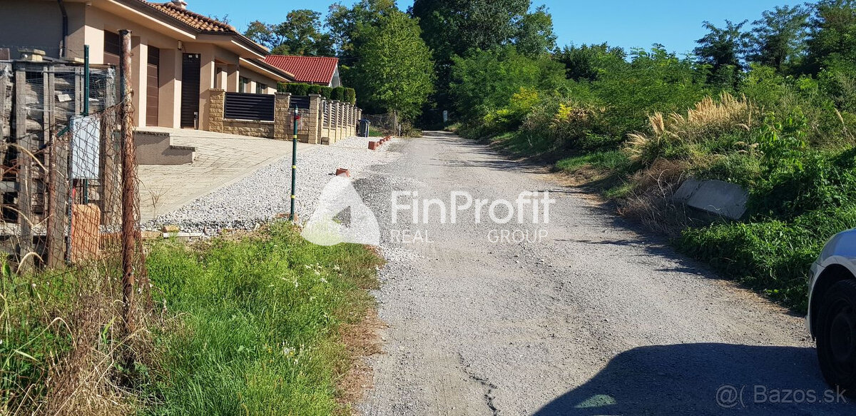 Predám pozemok pre RD Nitra - Mlynárce 575m2. - 5
