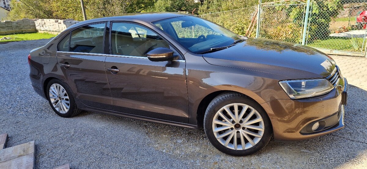 VW JETTA Highline 2,0 tdi 103kw r.v 2011 - 5