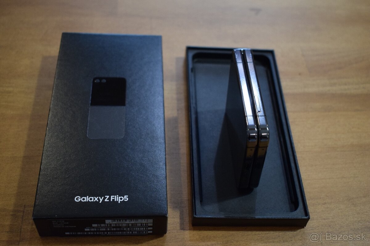 Galaxy Z Flip 5 - 5