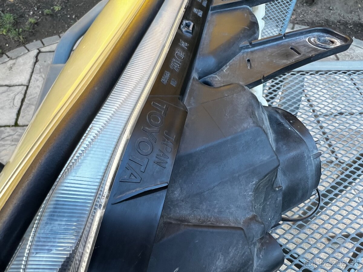 Svetla Toyota RAW4 - 5