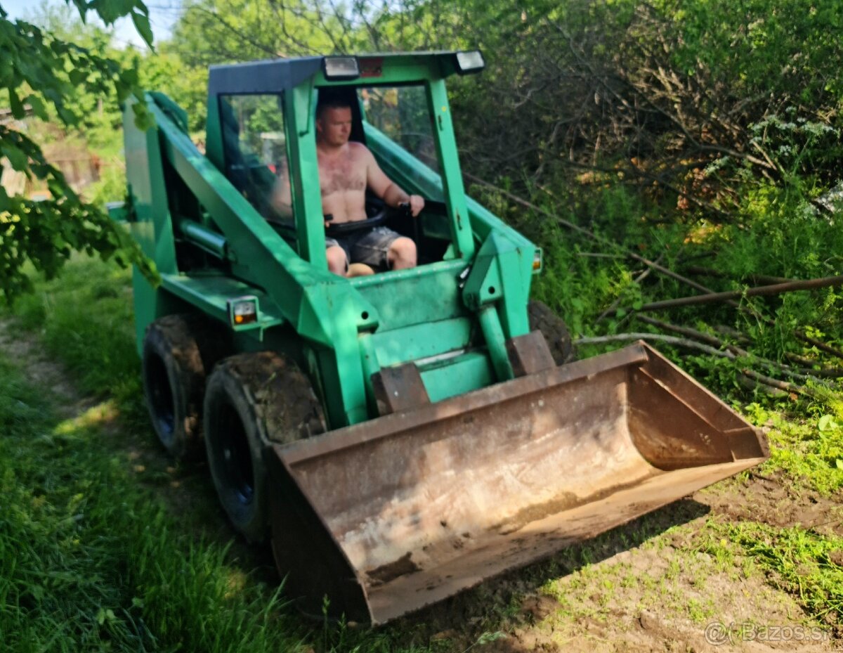 Smykovy nakladac Gehl SL 6620 Sk SPZ - 5