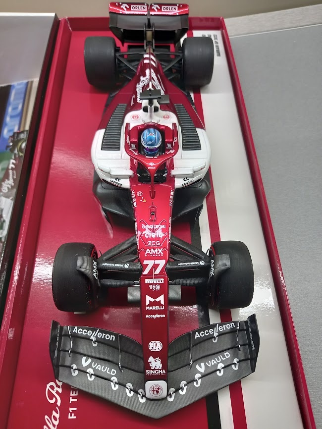 F1 ALFA ROMEO SAUBER C42 BOTTAS BAHRAIN 2022 MINICHAMPS 1:18 - 5