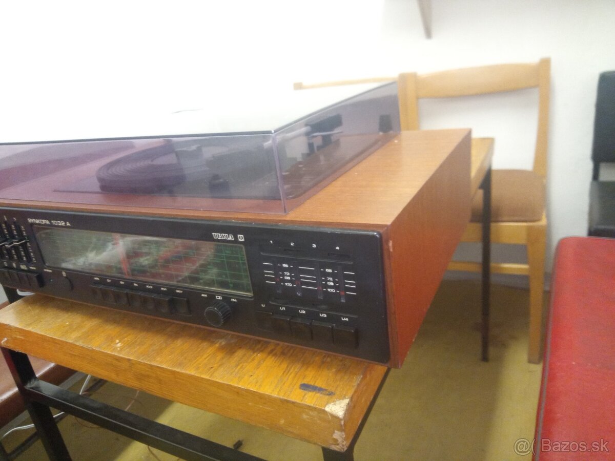 Gramorádio Tesla Synkopa 1032 A - 5