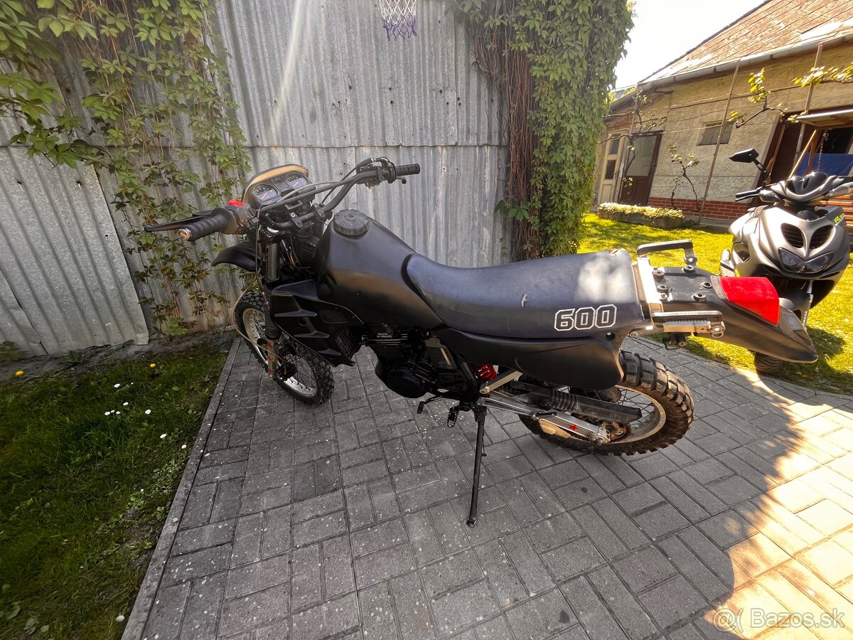 Predám Kawasaki KLR 600