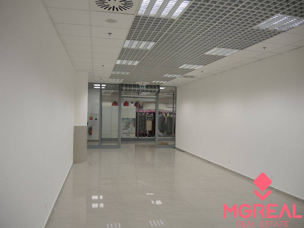 Obchodné priestory v centre Trnavy - 5