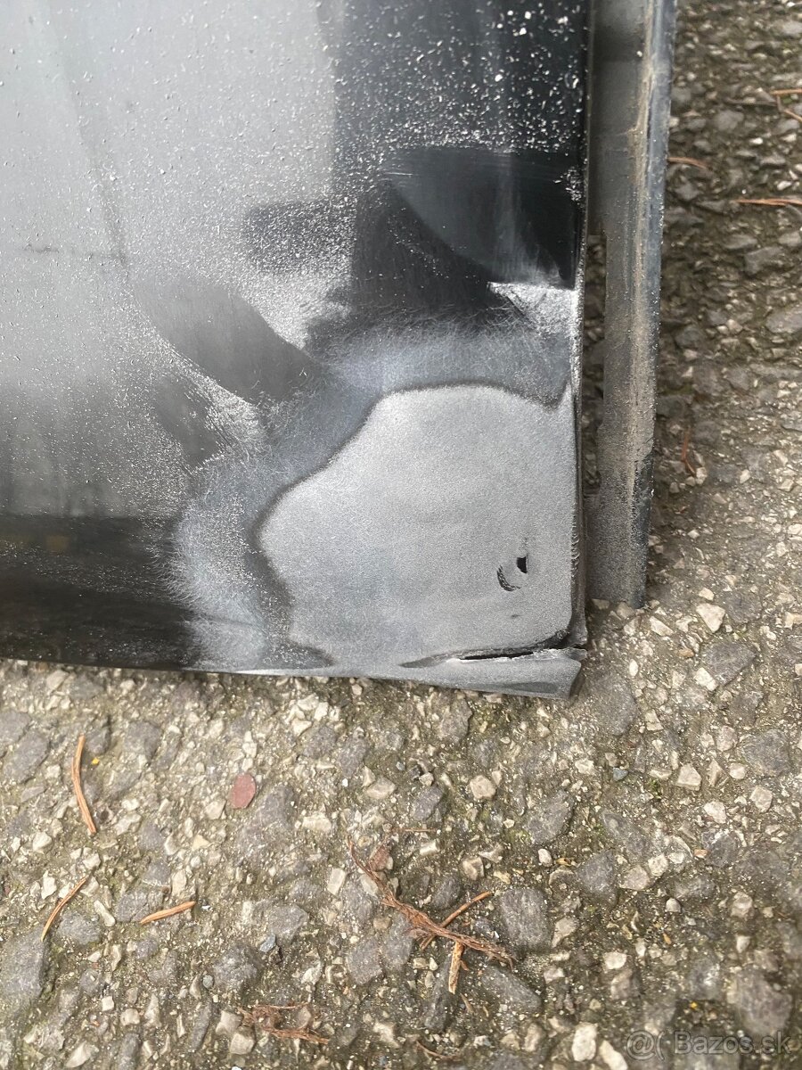 Audi A8 zadny naraznik - 5