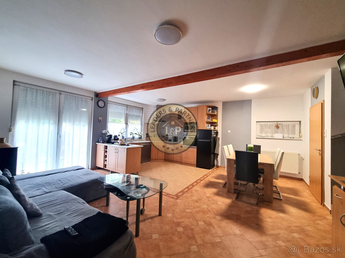 PREDAJ 5izbový rodinný dom Levél - 5