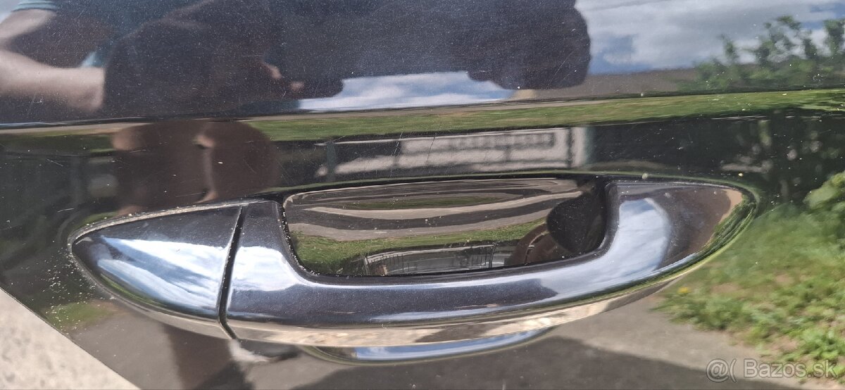 Zadné pravé dvere Volkswagen Passat B7 sedan - 5