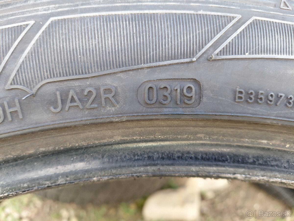 1ks letna Dunlop 255/40R21 - 5