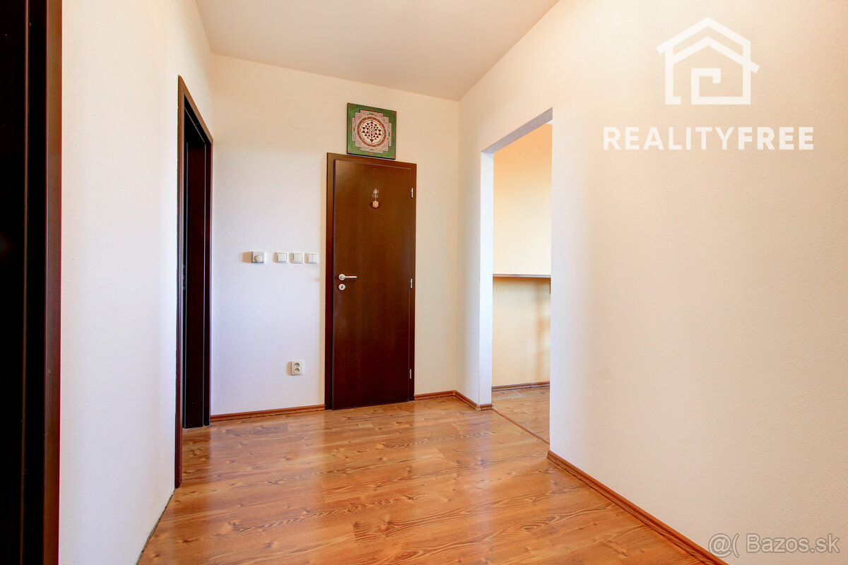 Na predaj: 3 izbový byt 65 m² , Rohovce, okres. Dun. Streda - 5