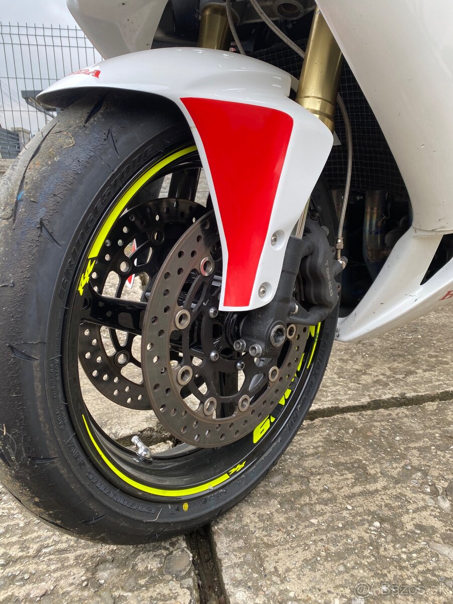 Honda cbr 600rr - 5