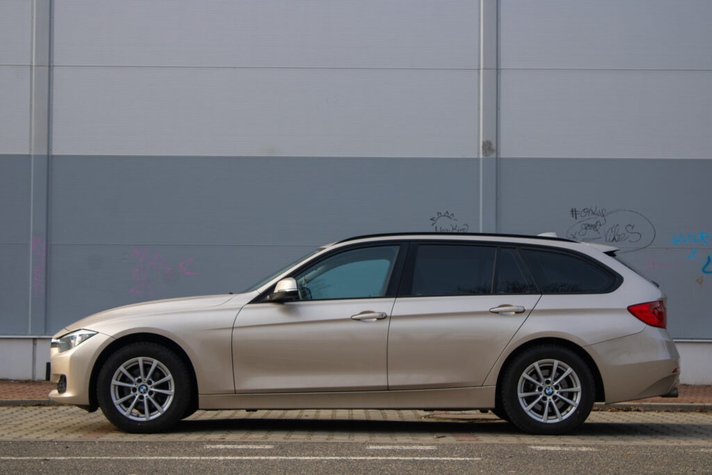 BMW Rad 3 Touring 318D 100kW 2014 - 5